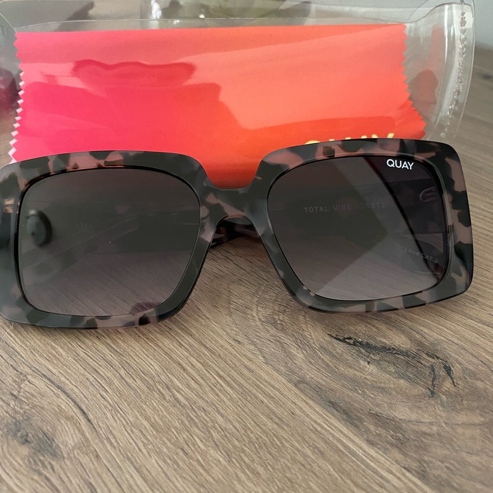 Quay Australia sunglasses